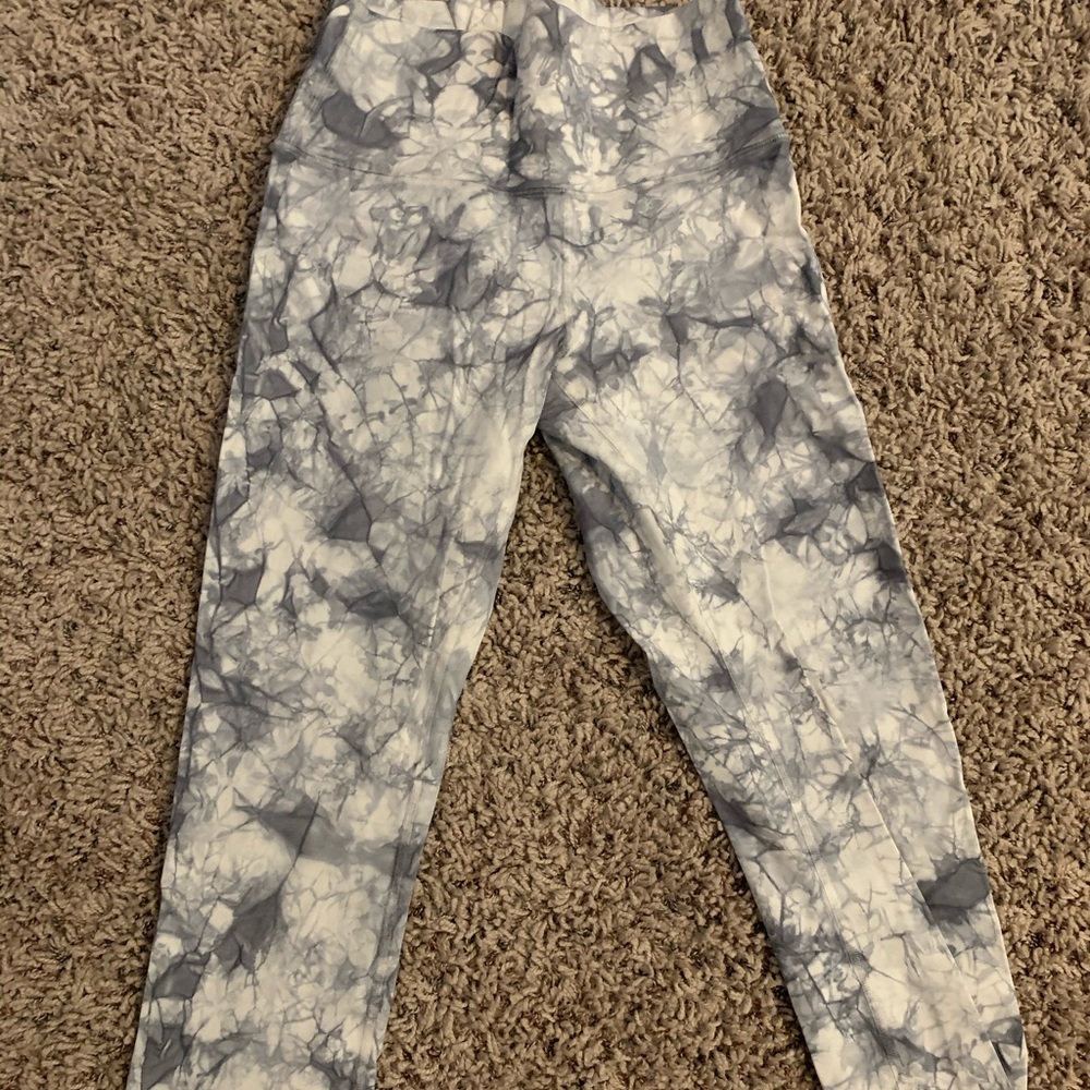 Lululemon tie dye leggings